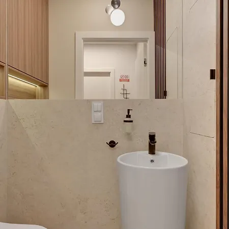 公寓 Horizon Sauna & Jacuzzi & Parking 3 By Grand *